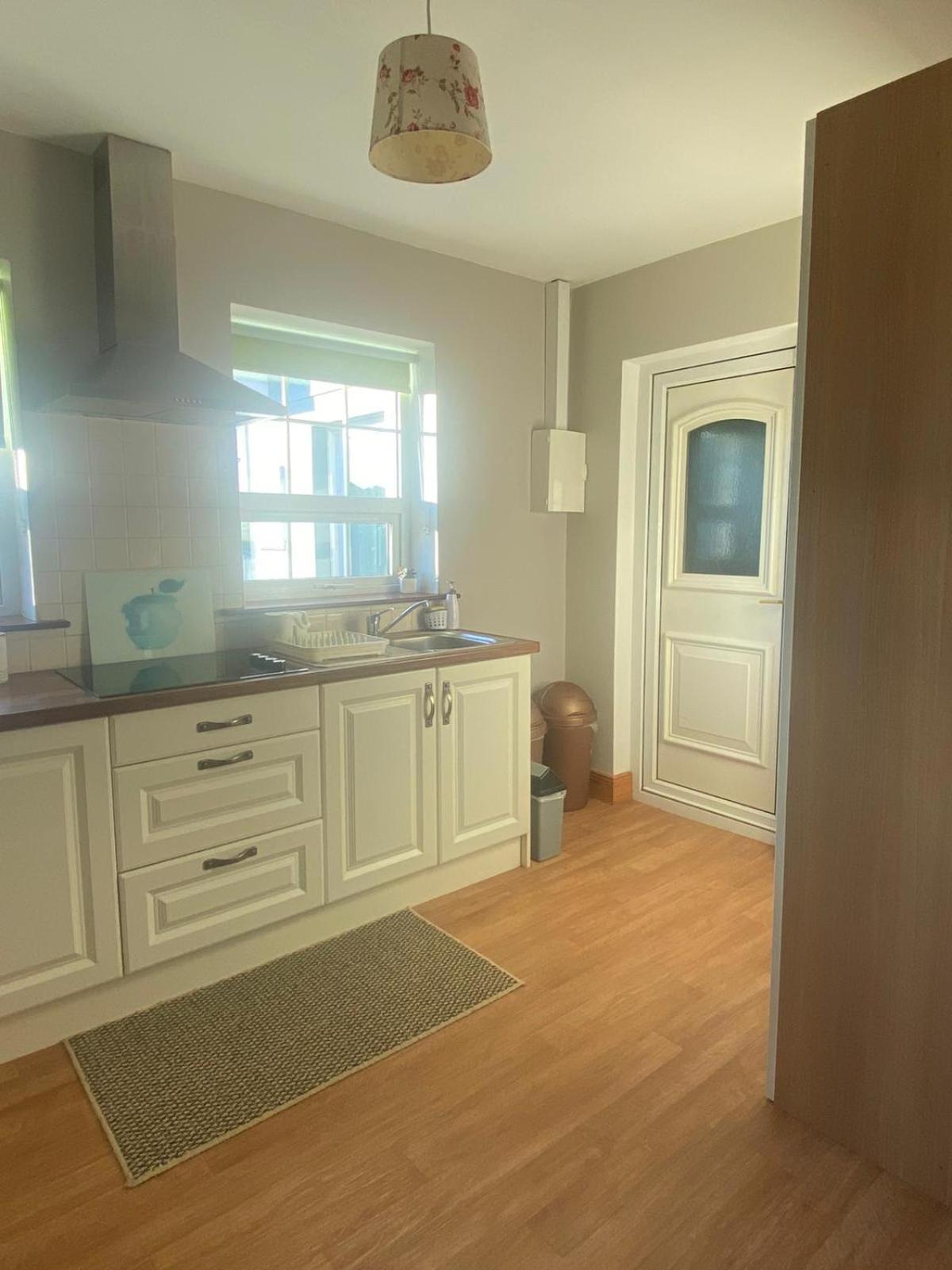 Kilmore Beach Apartment トラリー エクステリア 写真